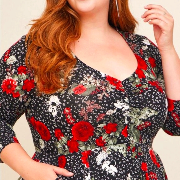❤️NWT VINTAGE TORRID DRESS MICKEY MOUSE FLORAL MINI SUPERSOFT SKATER DISNEY PLUS - Picture 9 of 12
